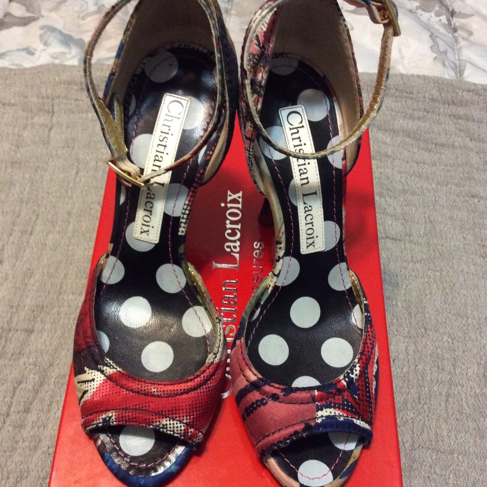 Vintage Christian Lacroix pumps. - Picture 8 of 8